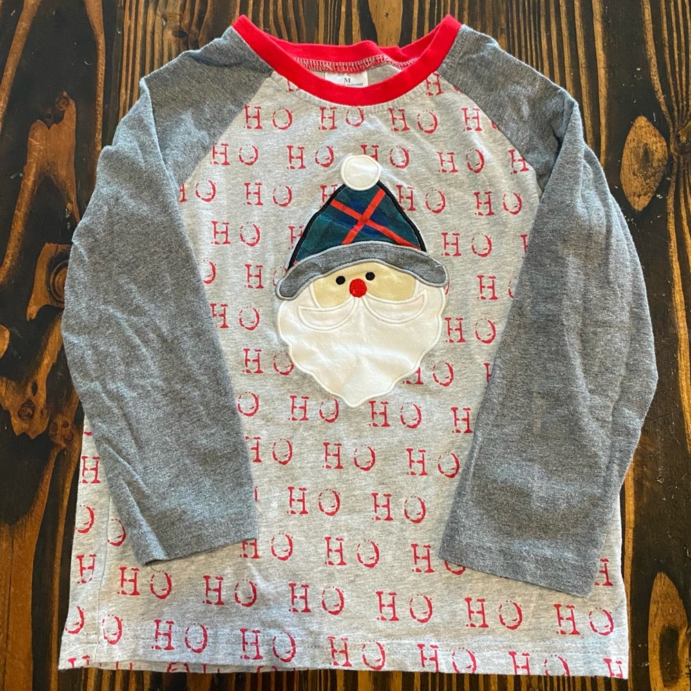 Boys long sleeve Santa Shirt size M(3T)